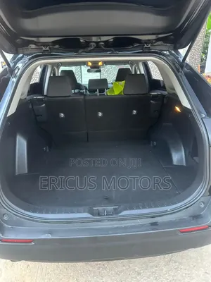 Toyota RAV4 LE AWD 2020 Black