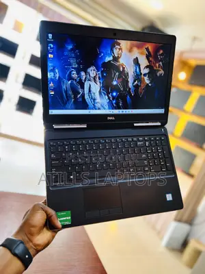 Laptop Dell Precision 15 7520 16GB Intel Core I7 SSD 1.5T