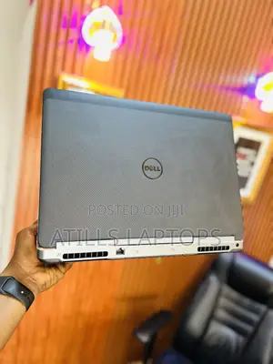Laptop Dell Precision 15 7520 16GB Intel Core I7 SSD 1.5T