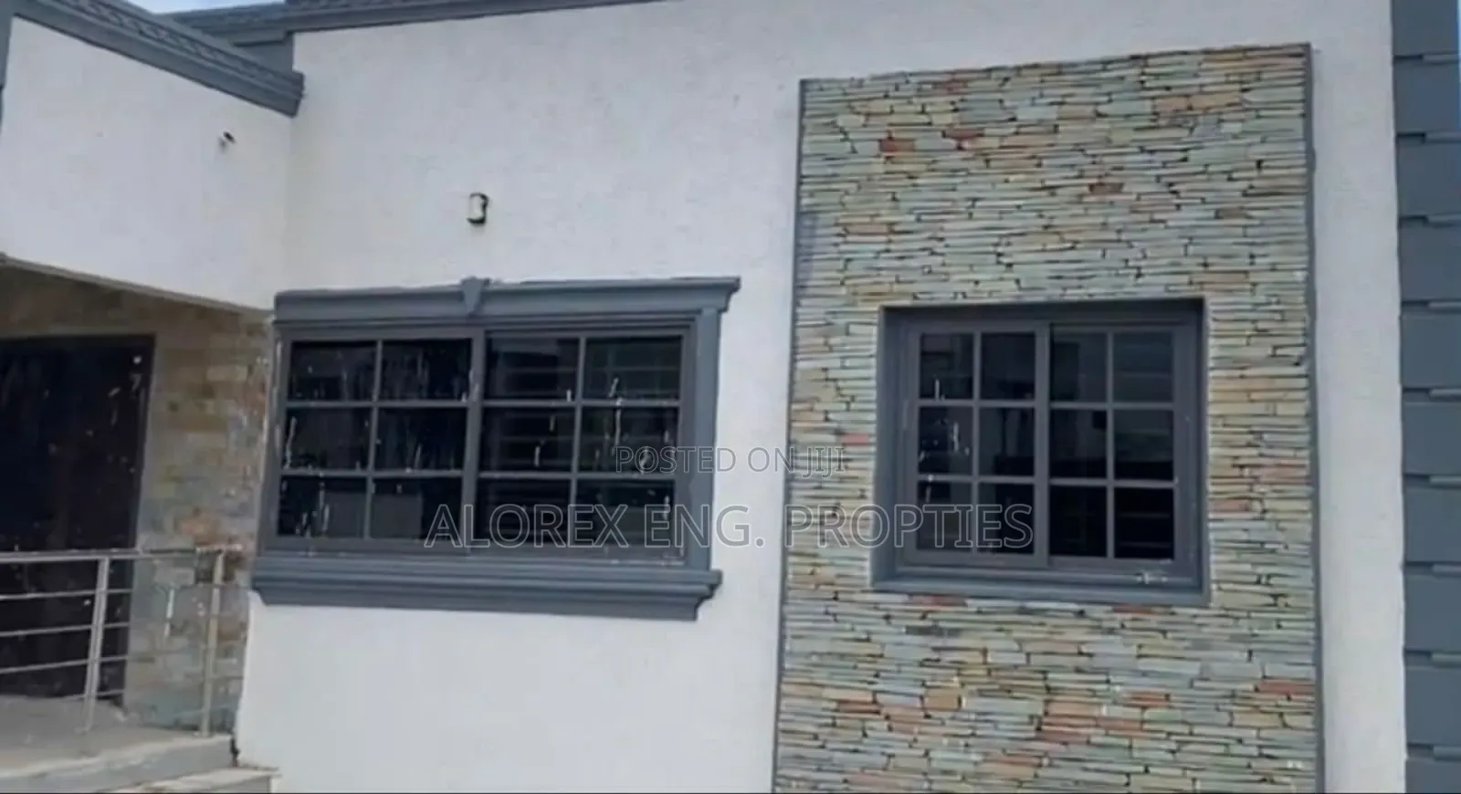 3bdrm House in Oyarifa for sale