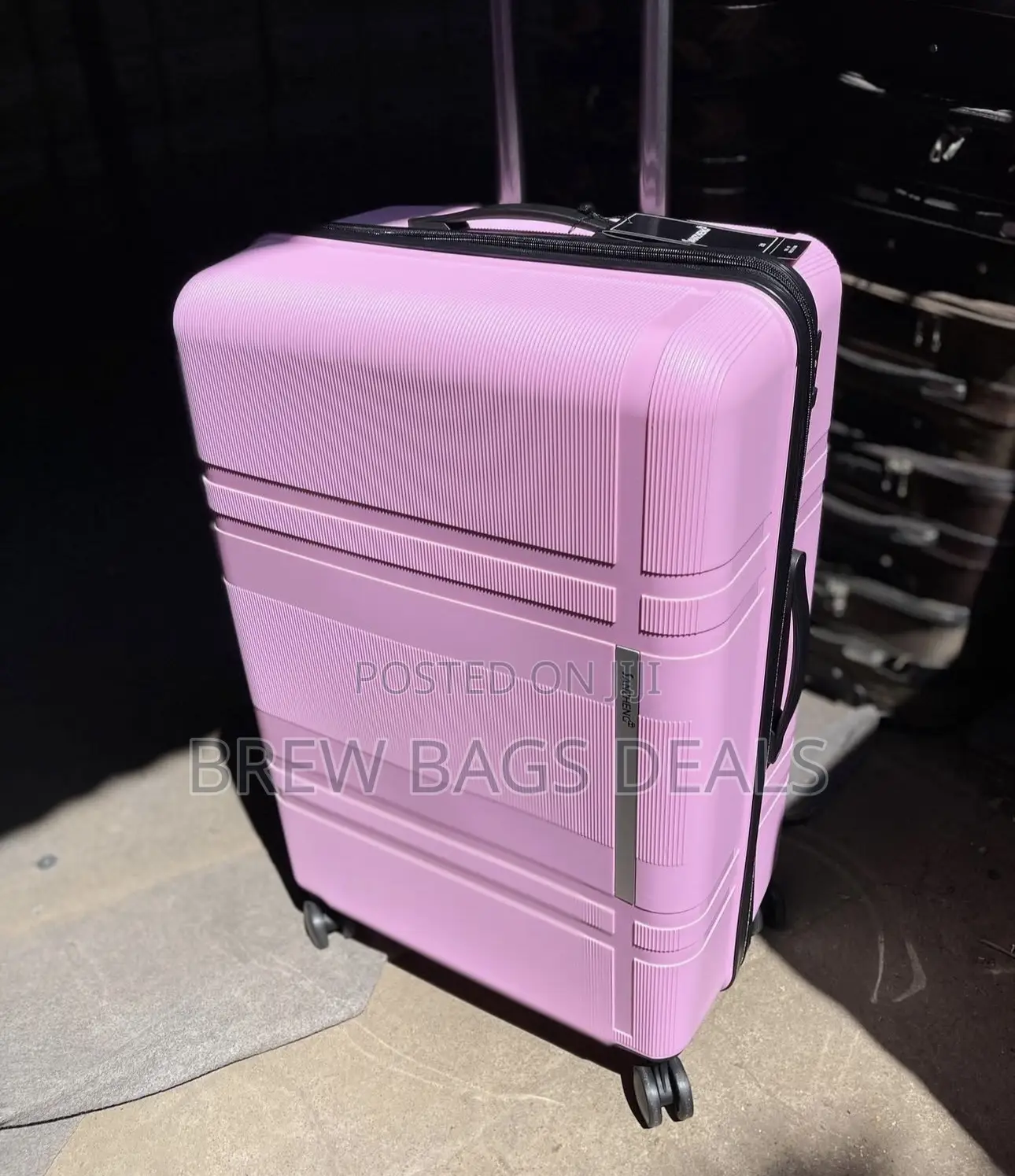 Quality Sanzheng Large Size 28 Inches Unbreakable Traveling Bag