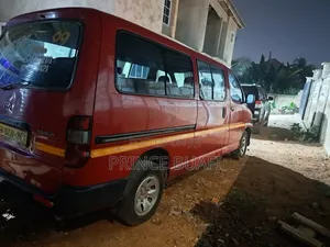 Toyota HiAce 2008 Red