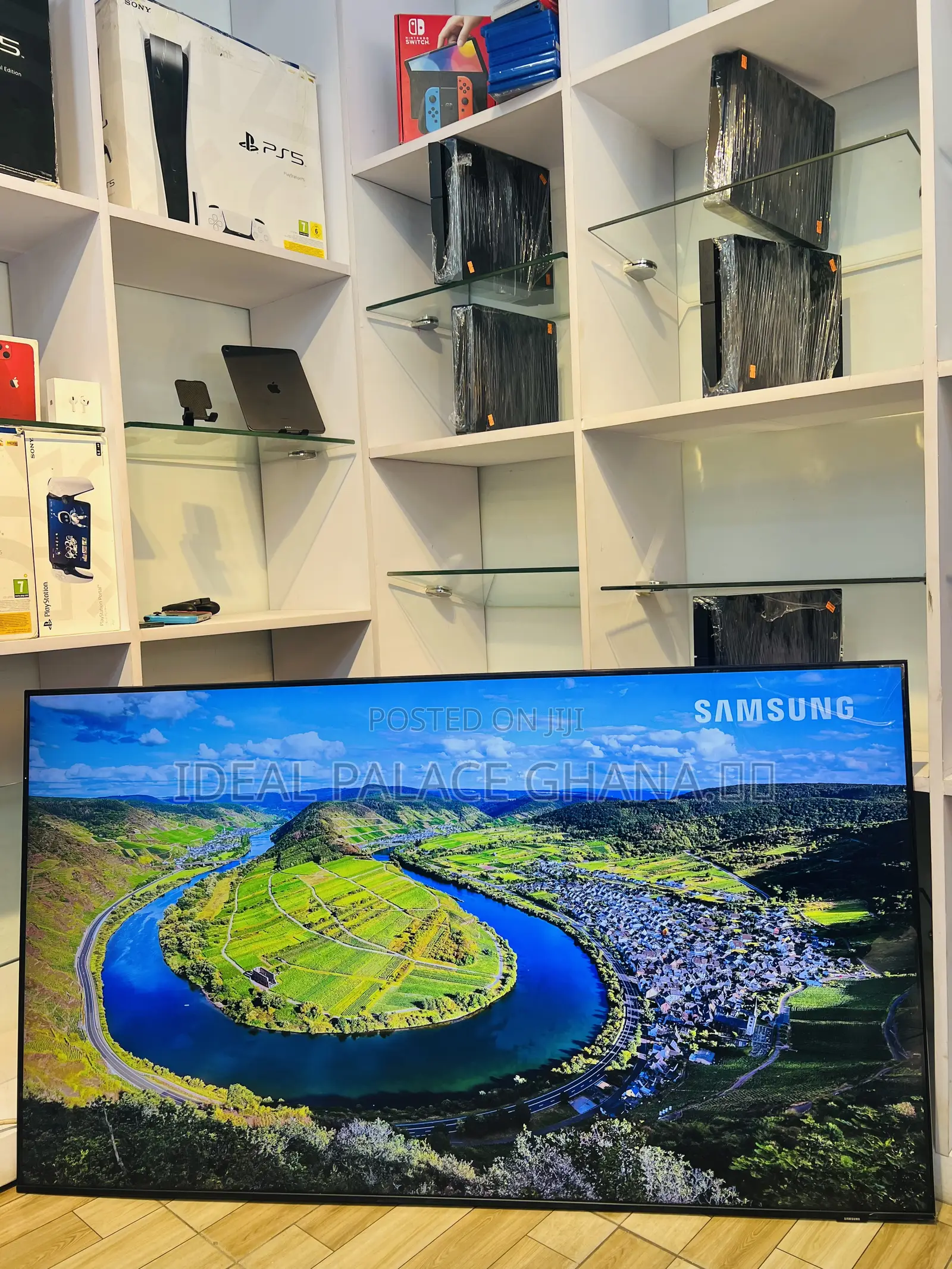 2023 Samsung 65 Inches