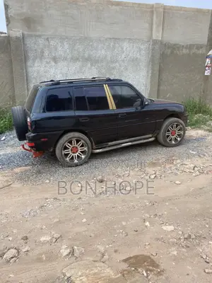 Toyota RAV4 Automatic 2000 Black