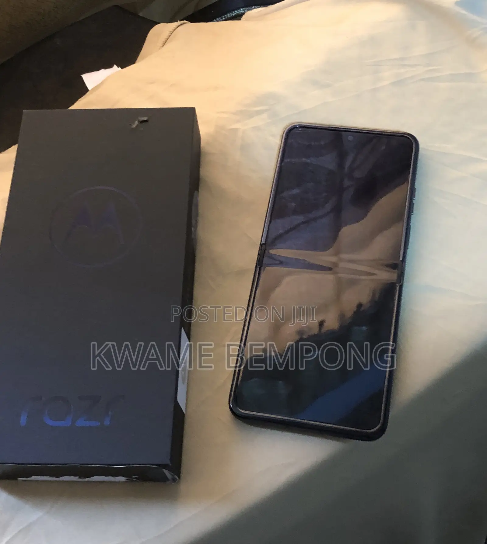 New Motorola Razr 2024 256 GB Black