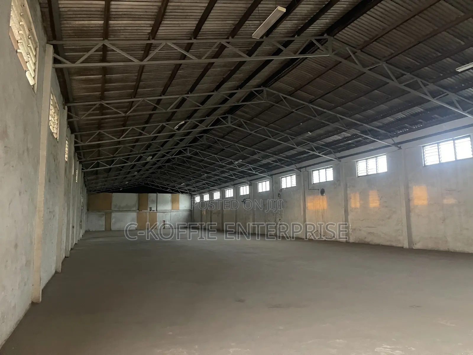 980 SQM Warehouse at North Kaneshie Industrial Area for Rent