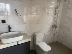 2bdrm Apartment in UPSA Area for rent