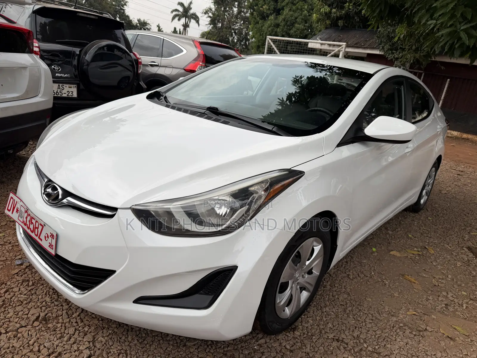 Hyundai Elantra SE Sedan FWD (1.8L 4cyl 6A) 2016 White