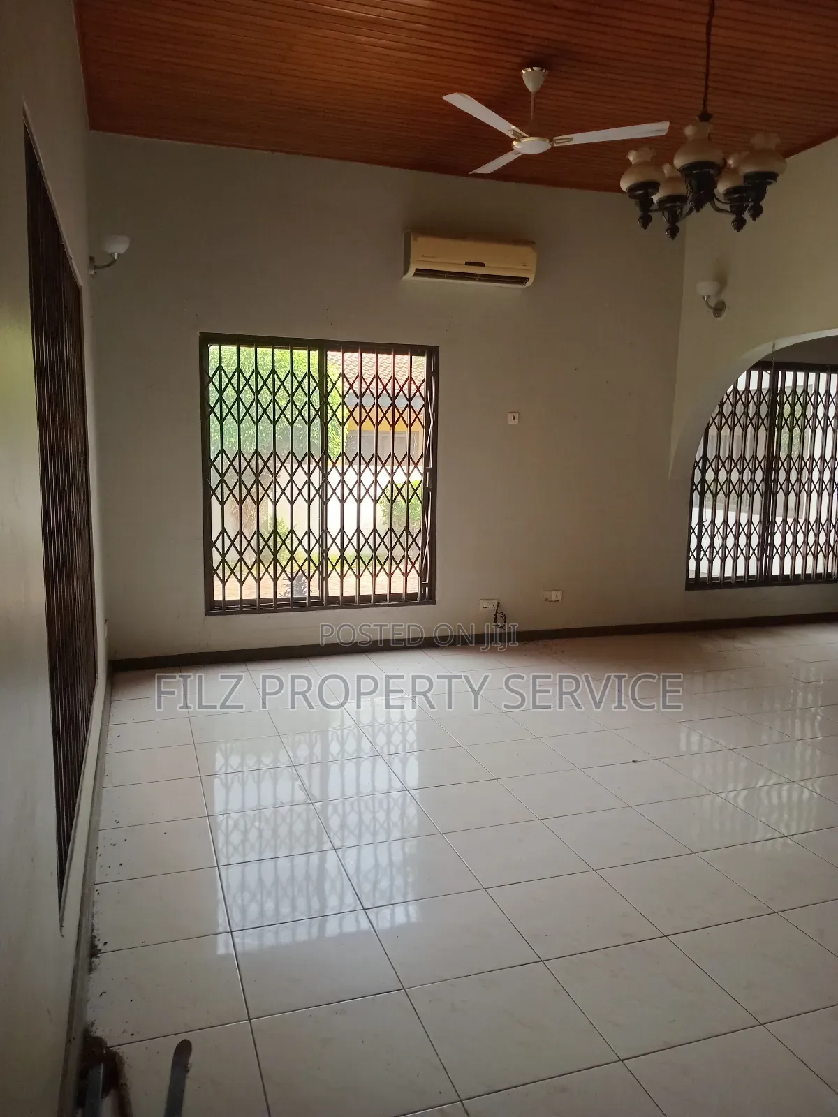 4bdrm House in Emefs Estate Afieya, Tema Metropolitan for rent