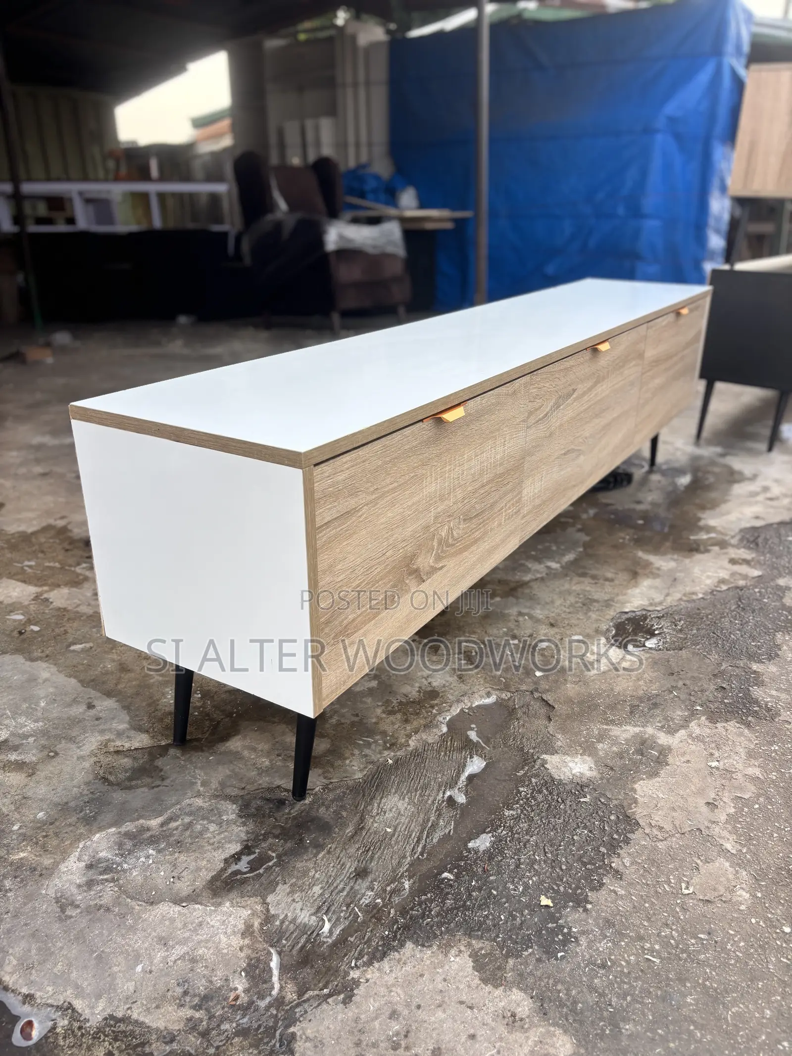 6ft Tv Console