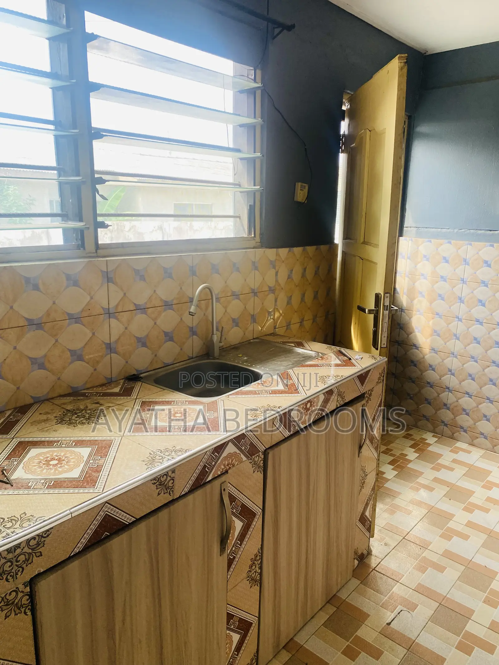 1bdrm Apartment in Bushroad, New Town for rent