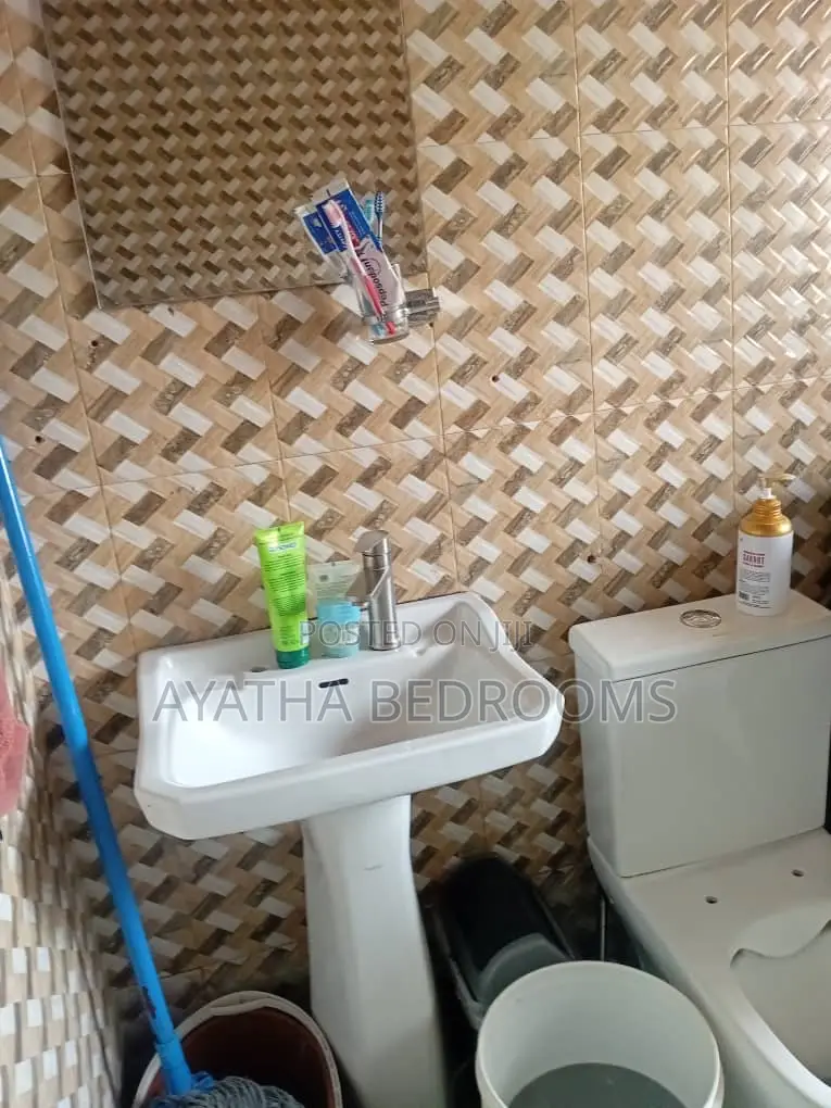 2bdrm Apartment in Teshie Tsuibleoo for rent