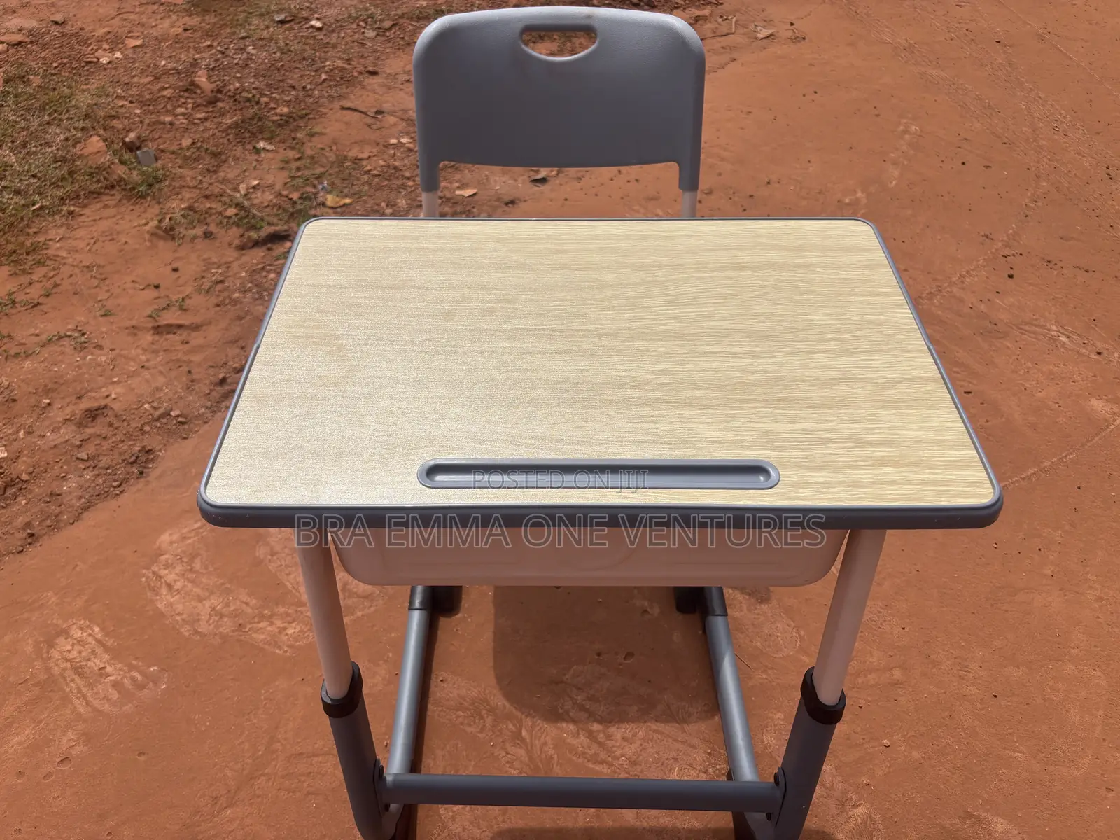 60x40cm Adjustable Students Desk