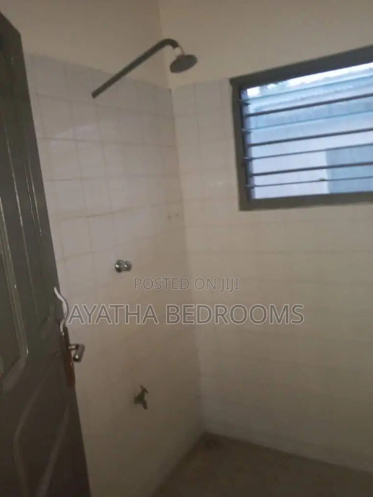 2bdrm House in Teshie Bushroad, New Town for rent