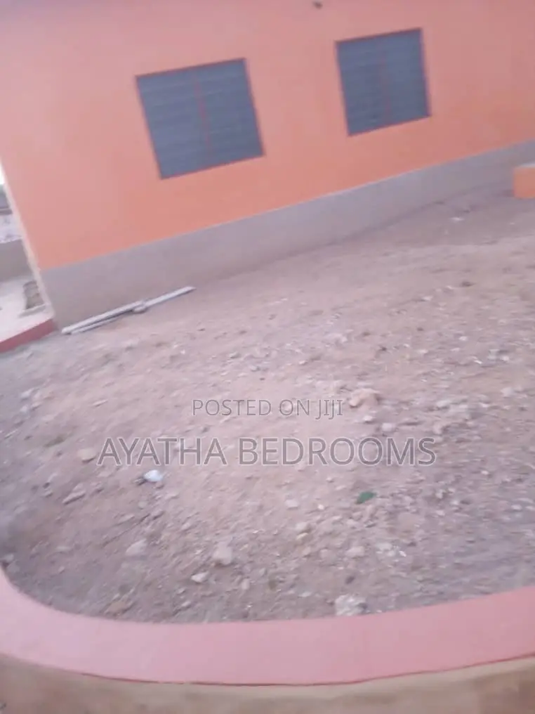2bdrm House in Teshie Bushroad, New Town for rent