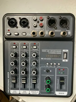 4 Channels Mixer Console