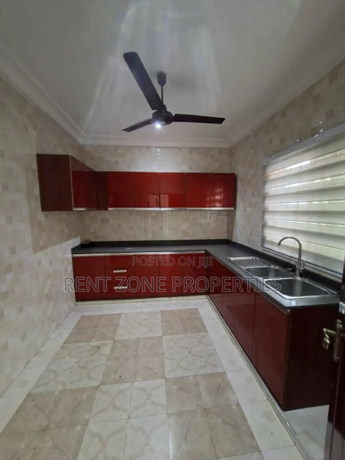 3bdrm Apartment in Dome for rent