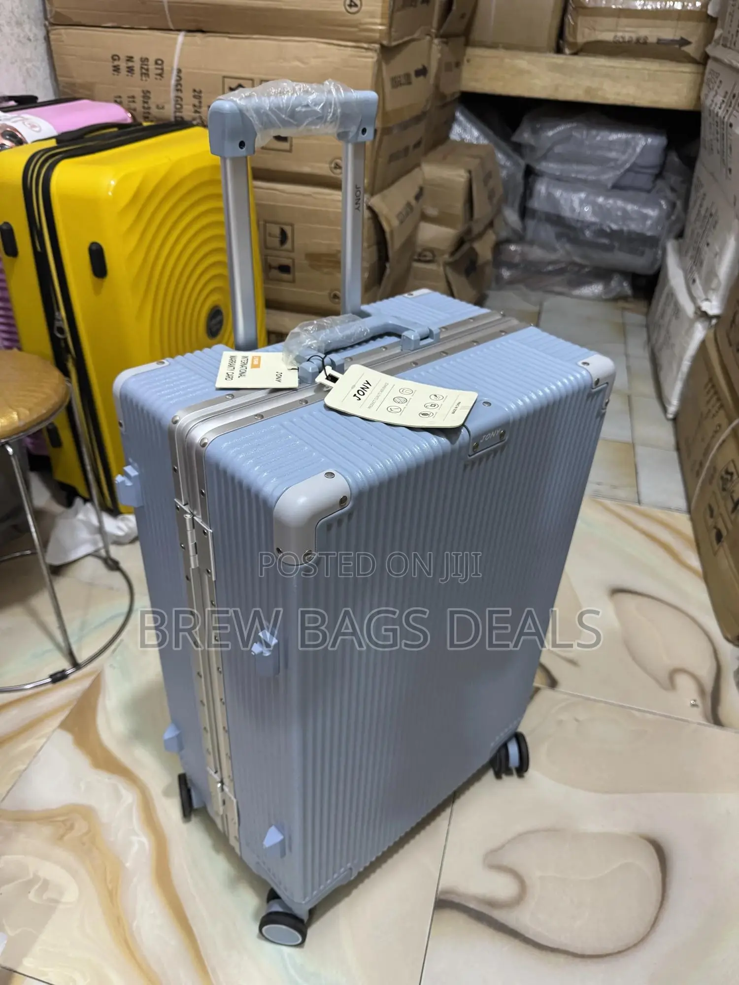 Quality Jony Medium Size 24 Inches Aluminum Edge Zipless Suitcase