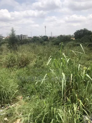 Plot of Land at Santasi Pakyi Main Road Is on Sales