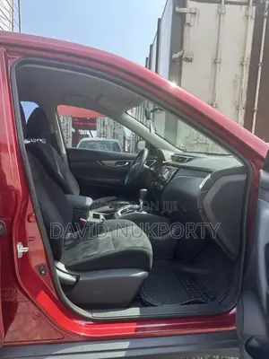 Nissan Rogue 2016 Red
