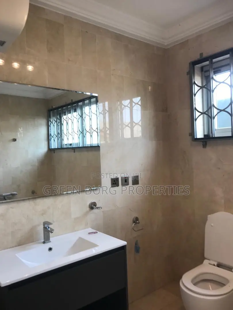 4bdrm House in East Legon for rent