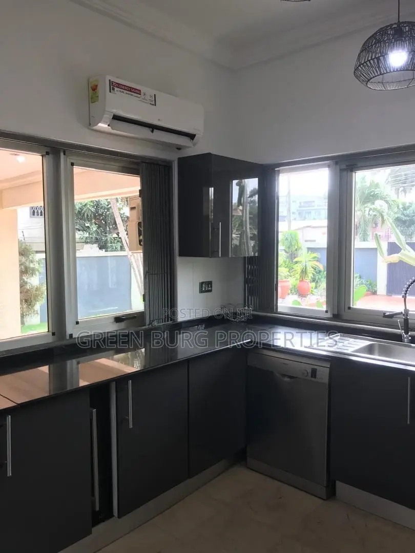 4bdrm House in East Legon for rent