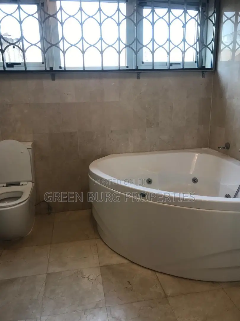 4bdrm House in East Legon for rent