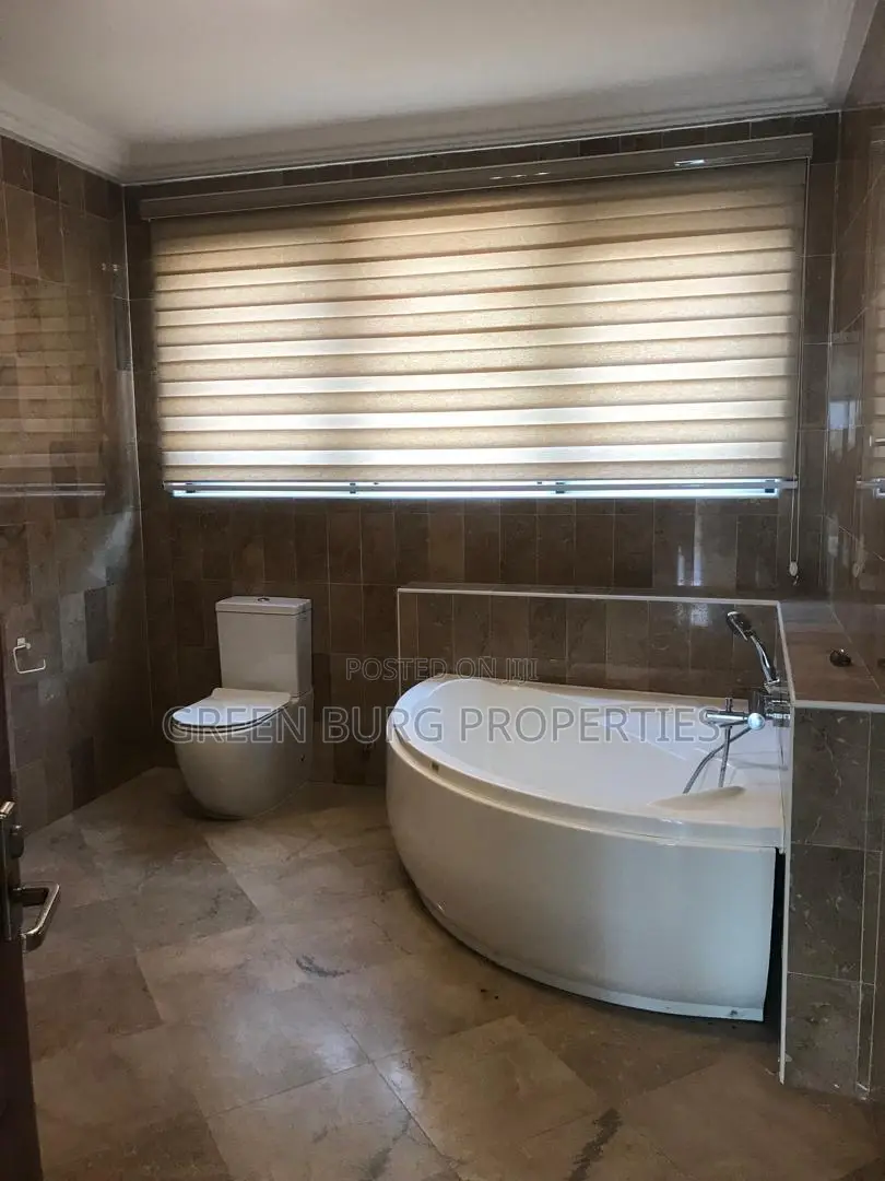 4bdrm House in East Legon for rent