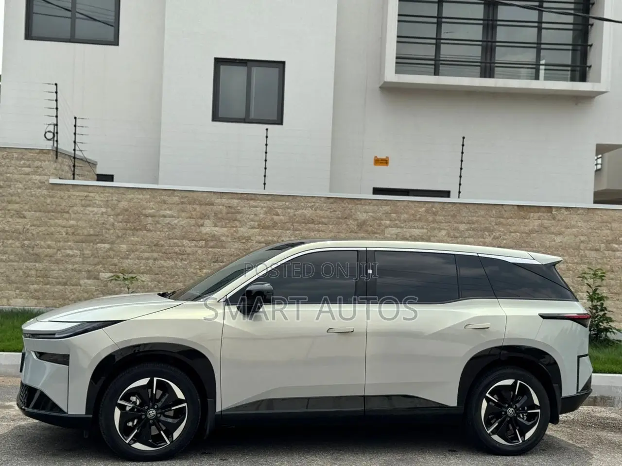 New Toyota bZ4X Limited 2025 Silver