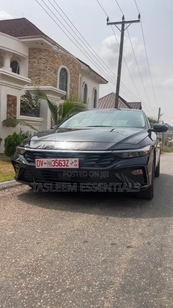 Hyundai Elantra SEL Convenience IVT 2025 Black