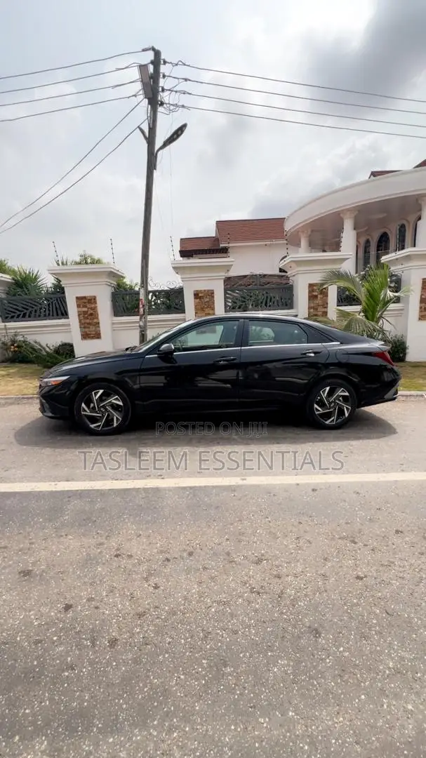 Hyundai Elantra SEL Convenience IVT 2025 Black