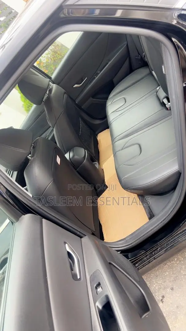 Hyundai Elantra SEL Convenience IVT 2025 Black