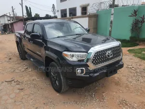 Toyota Tacoma Limited Double Cab 6' Bed V6 AT 2023 Black