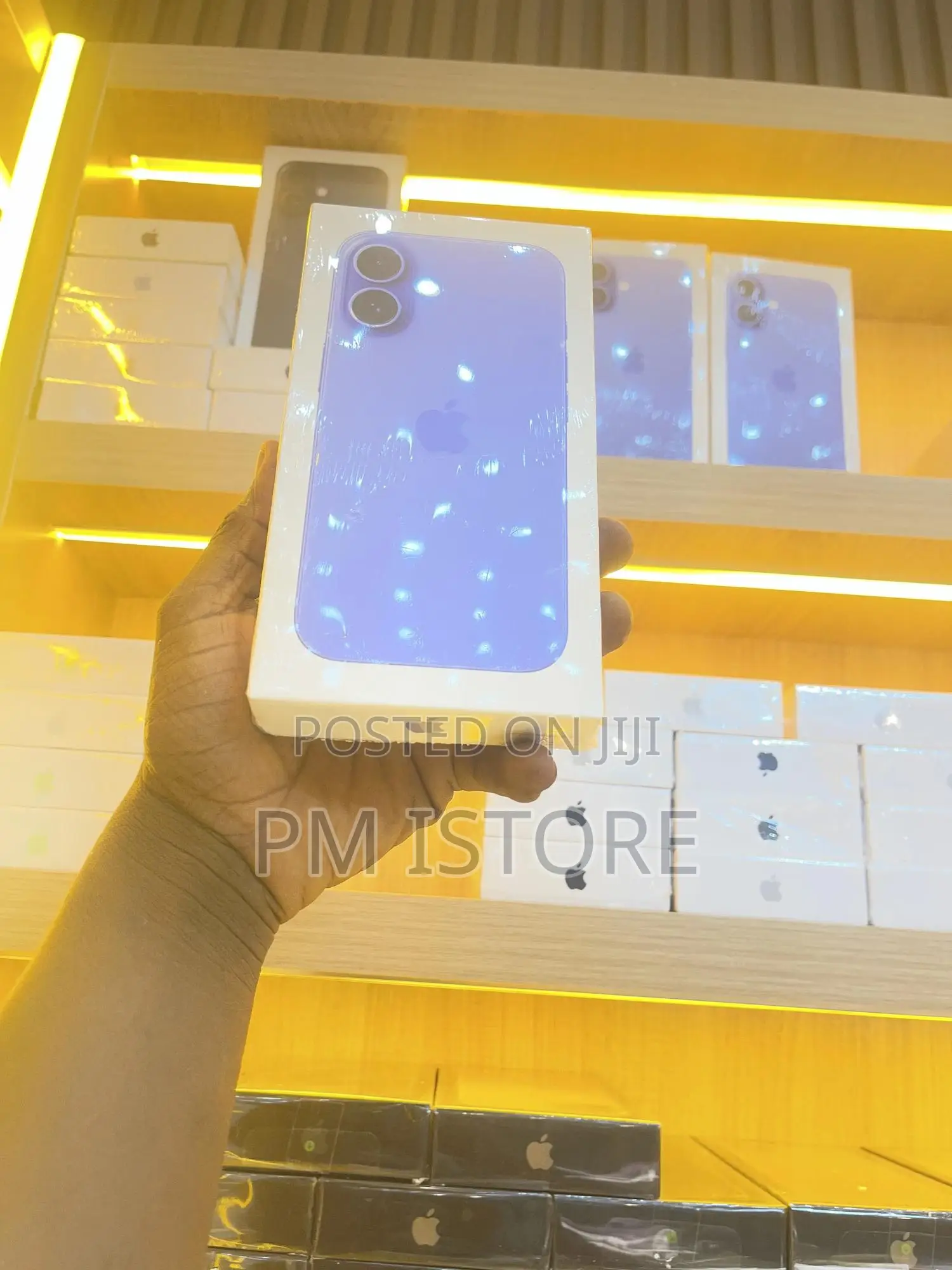 New Apple iPhone 16 128 GB Blue