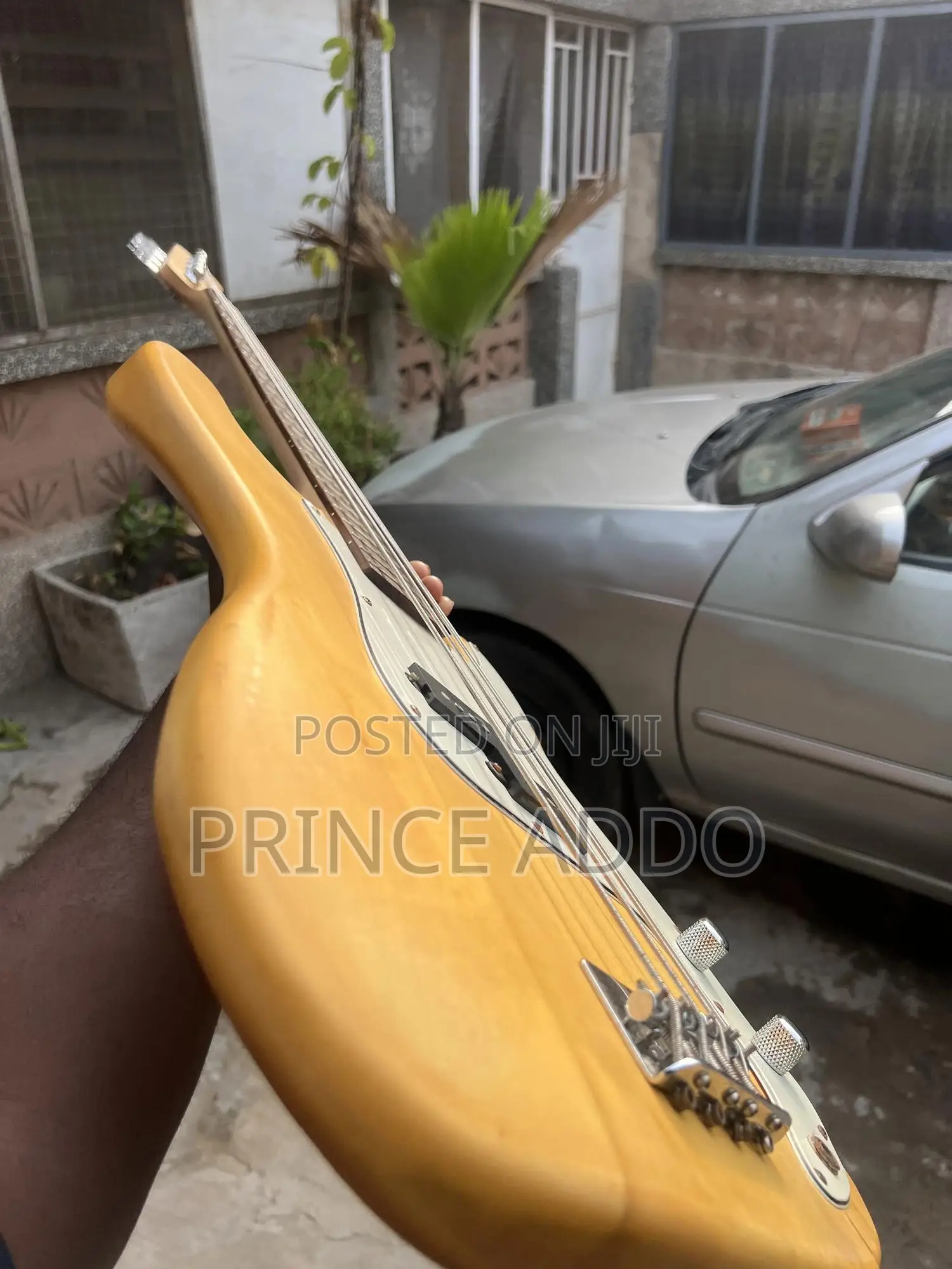 4 String Bass Guitar