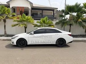 Hyundai Elantra SEL 2022 White
