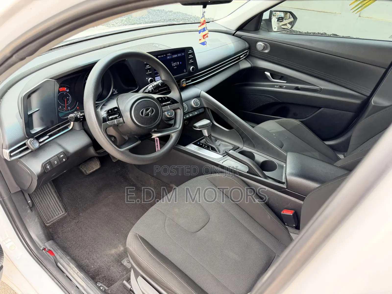 Hyundai Elantra SEL 2022 White