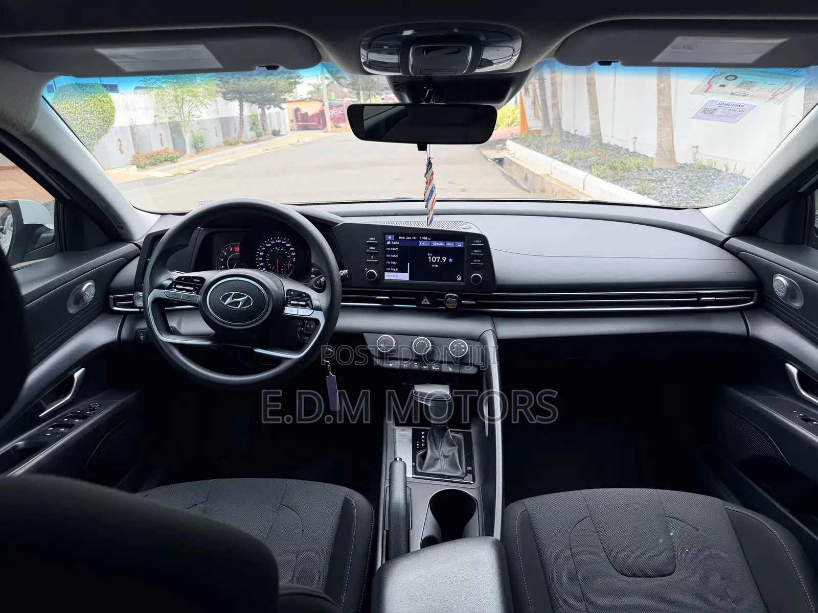 Hyundai Elantra SEL 2022 White