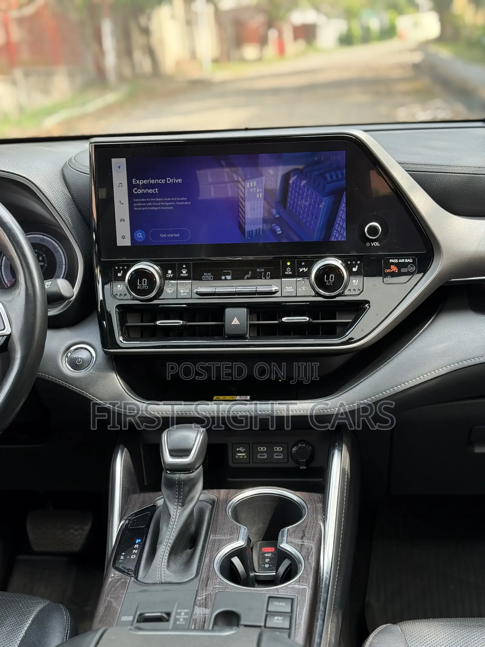 Toyota Highlander XSE AWD 2023 Gray