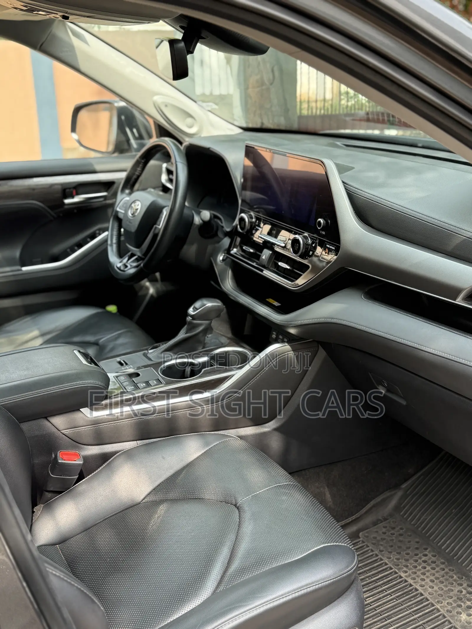 Toyota Highlander XSE AWD 2023 Gray
