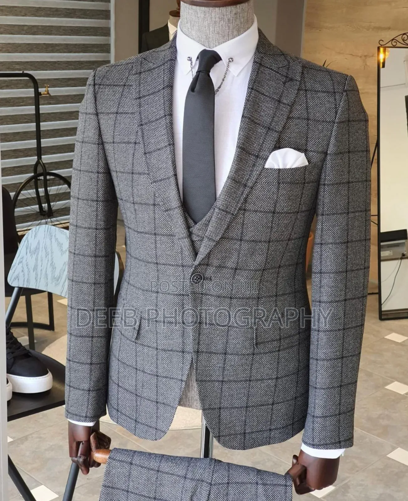 Suits Wear
