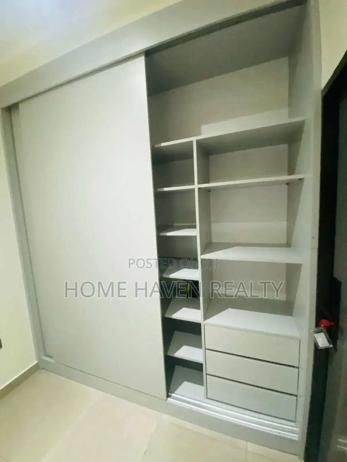Furnished 1bdrm Apartment in Dzorwulu for sale