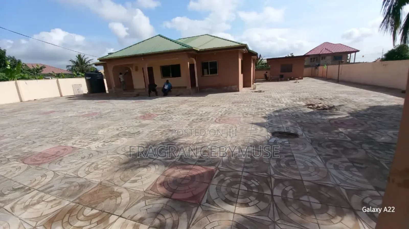 6bdrm House in Ashomang Estate for sale