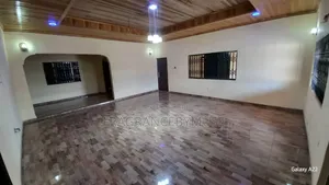 6bdrm House in Ashomang Estate for sale