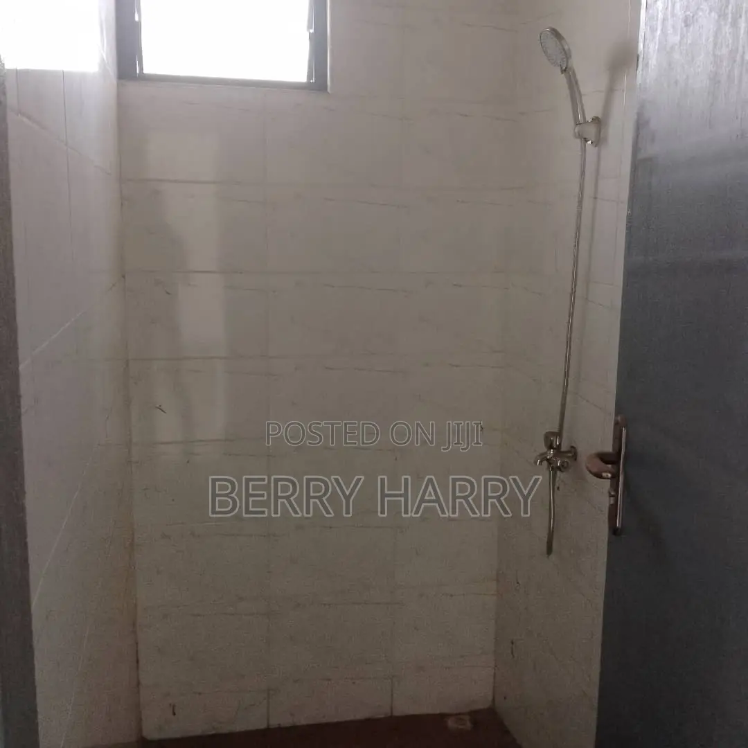 2bdrm House in Nhf Estate Behind, Sakumono for sale