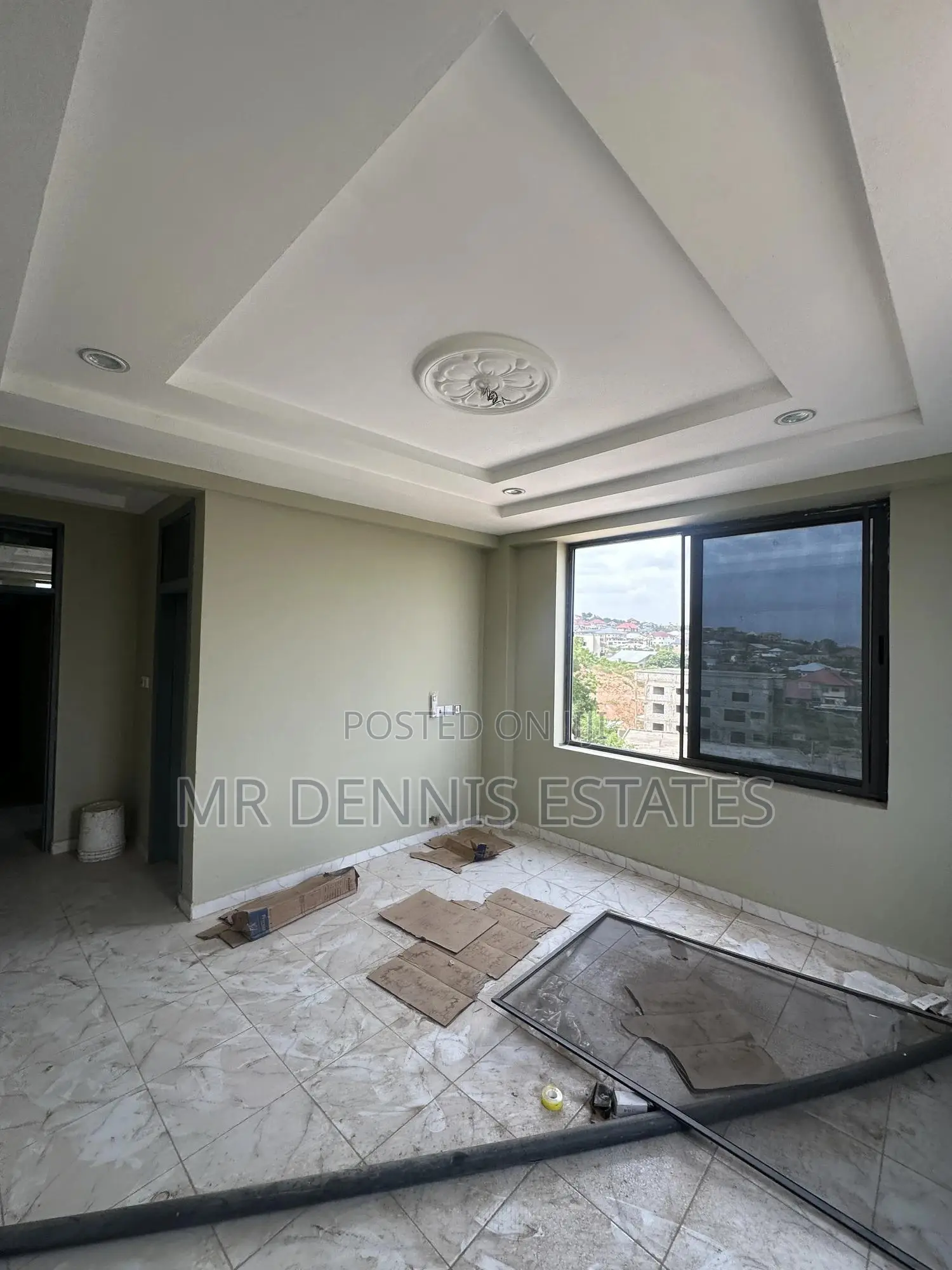 3bdrm Apartment in Westhills Mall for rent