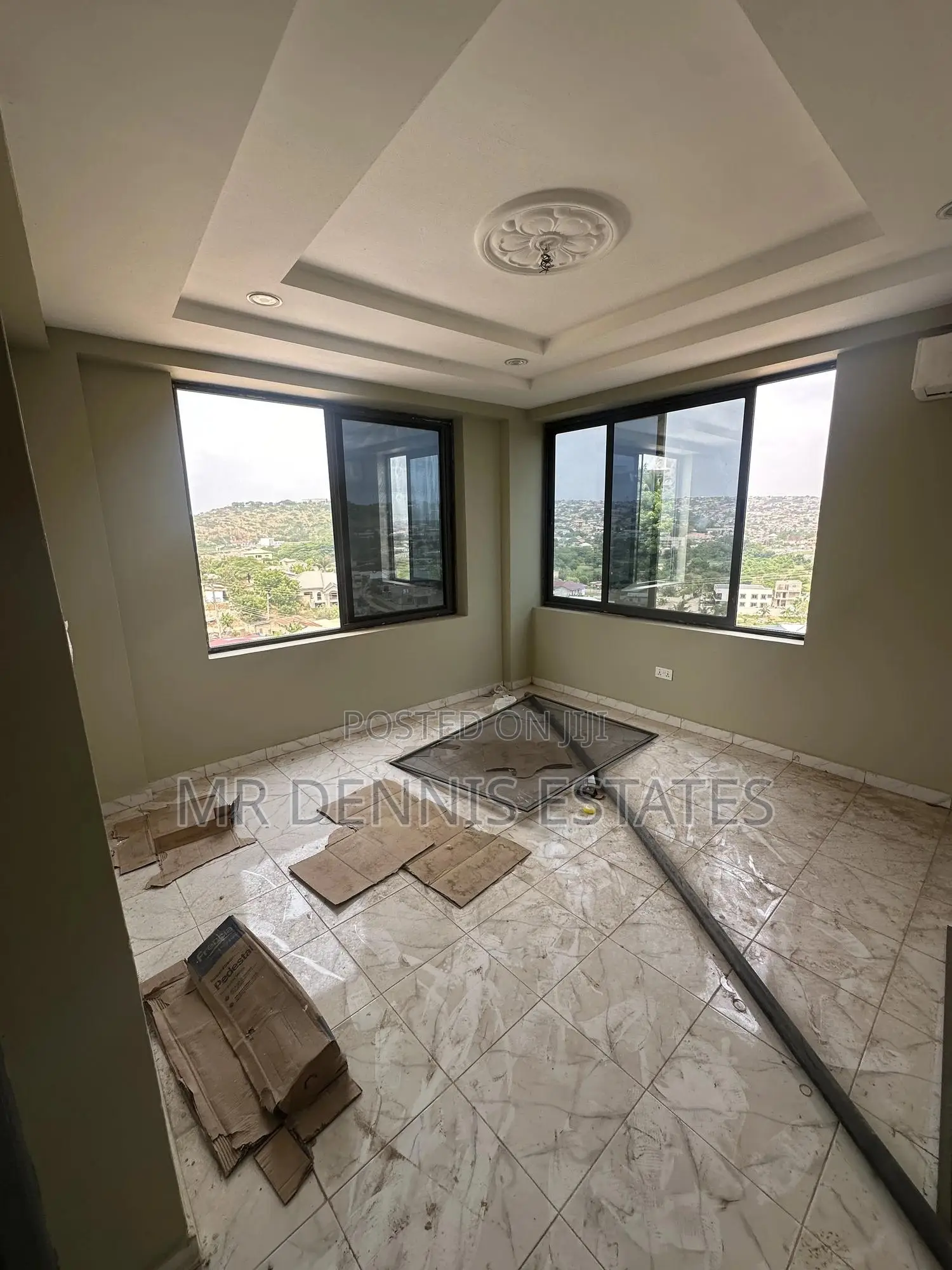 3bdrm Apartment in Westhills Mall for rent