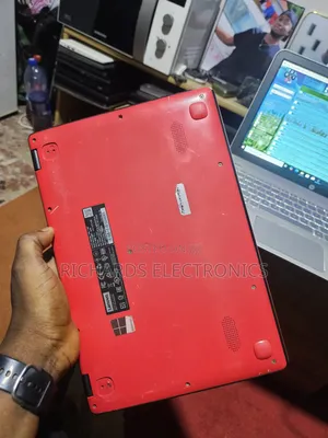 Laptop Lenovo IdeaPad 100 2GB Intel HDD 32GB