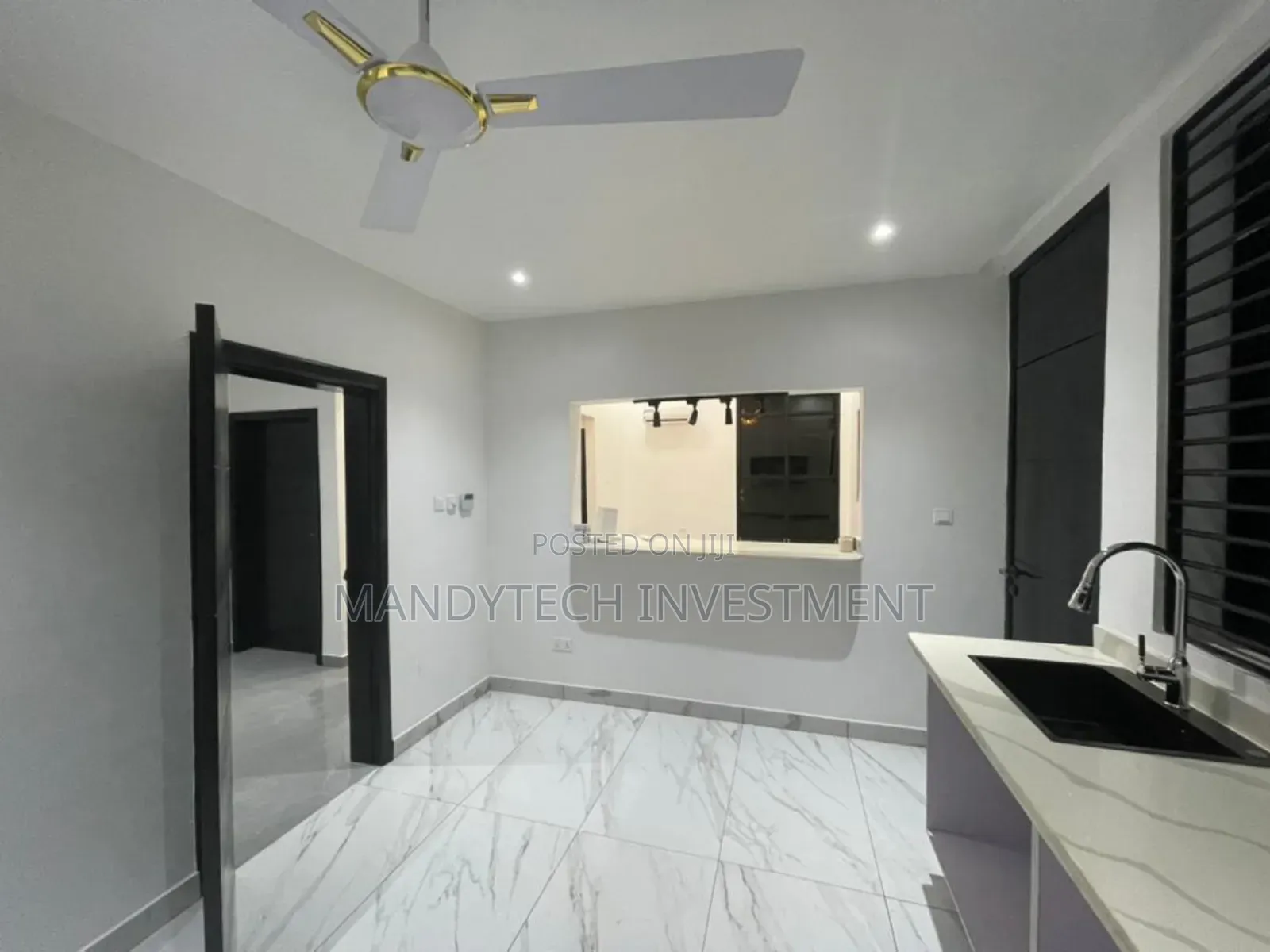 3bdrm Duplex in School Junction for sale
