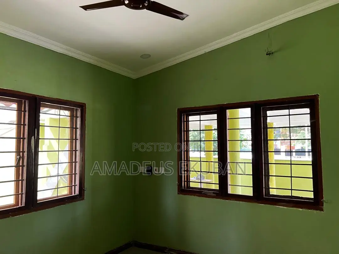 3bdrm Bungalow in Jogis Estates, Ability for rent